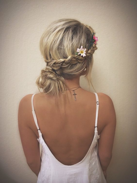 6 Gorgeous Bridal Updo’s in 10 Easy DIY Steps (or Less!) | DaVinci