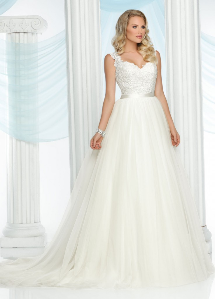 7 Brand New Wedding Gowns