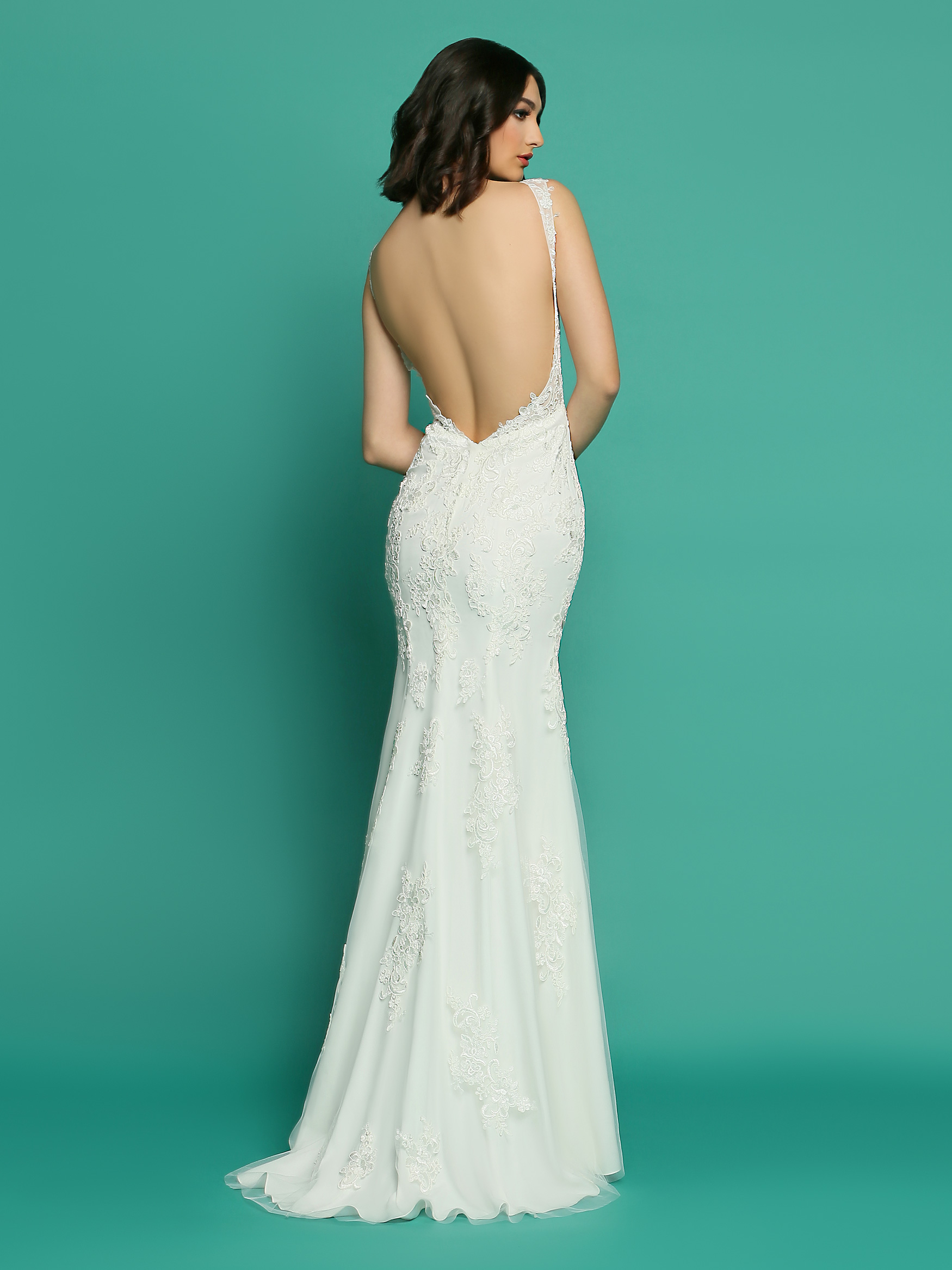 V-back wedding dress «Divita»