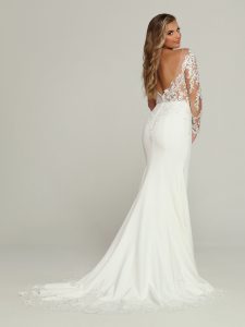 Sheer V-neck Lace Long-sleeve Wedding Gown 2021