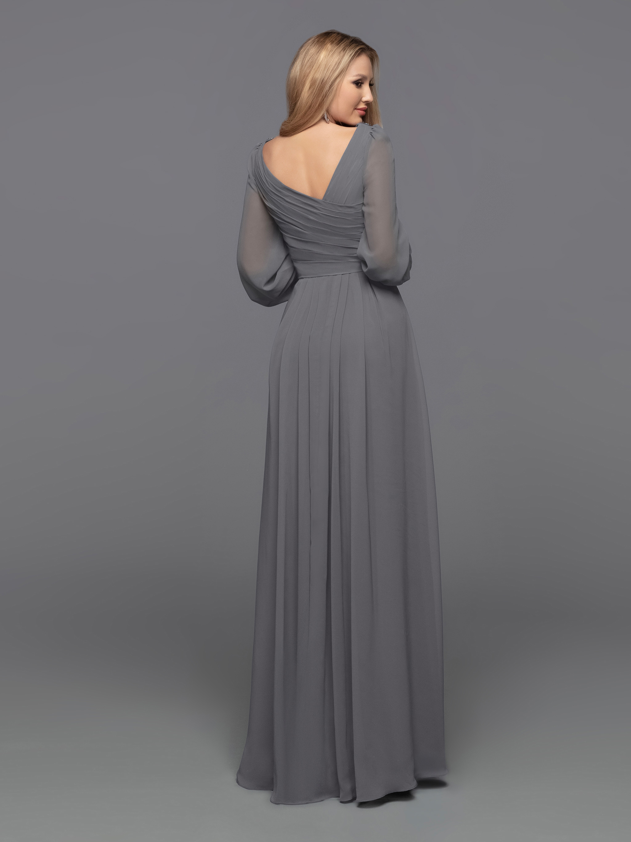 Image showing back view of style #60615