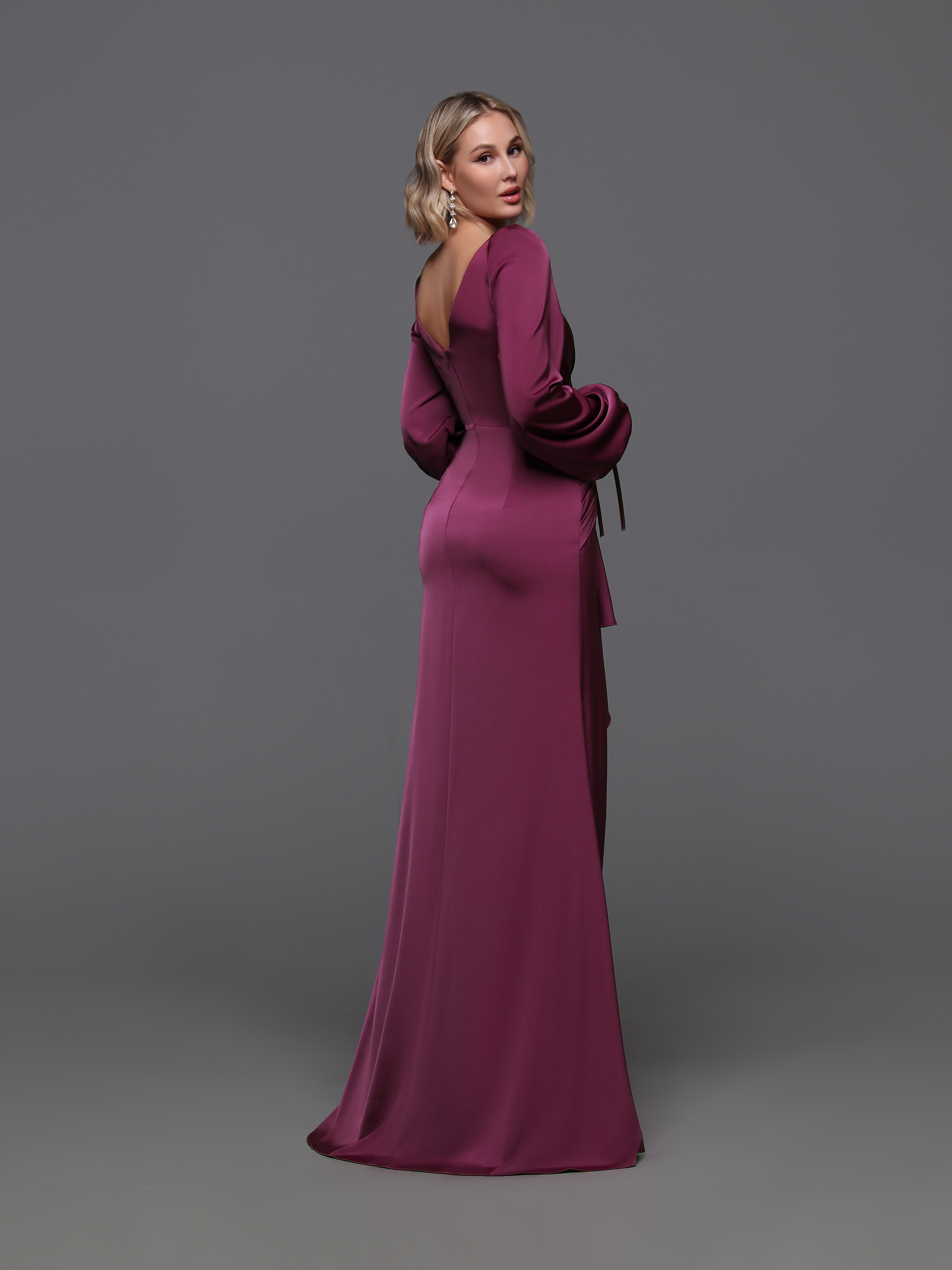 Back view of Style : 60691