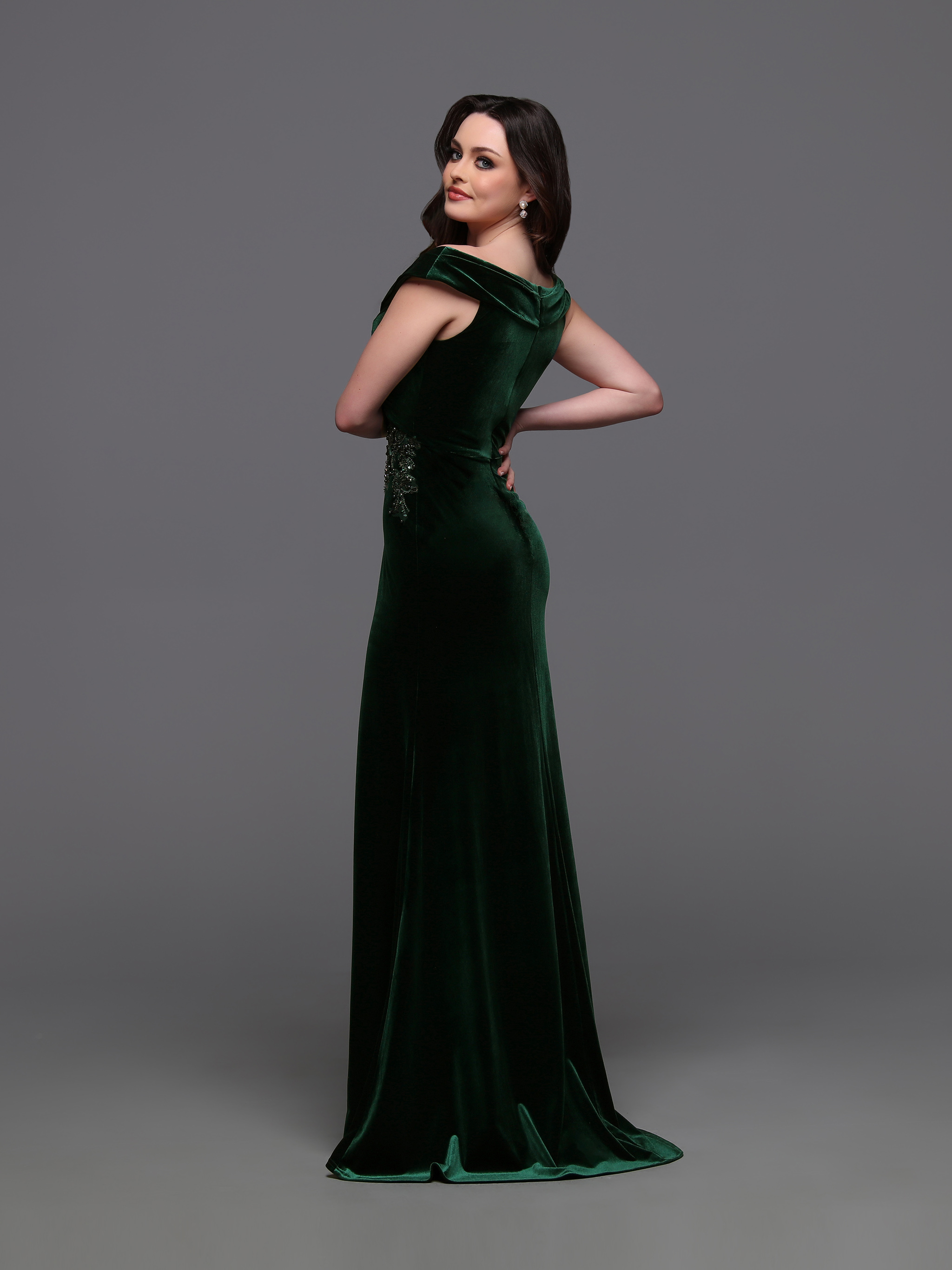 Back view of Style : 60704