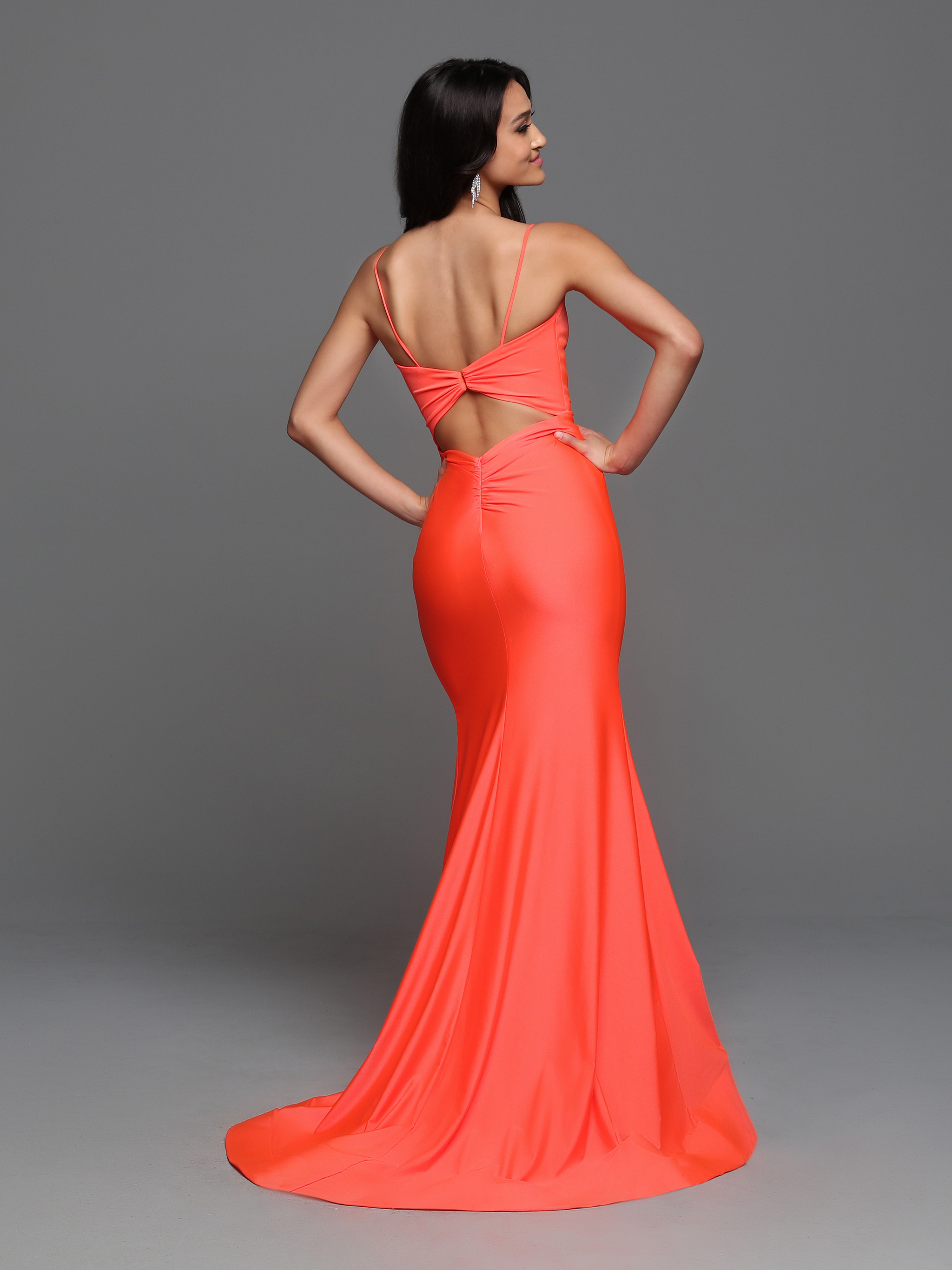 Image showing back view of style #72230