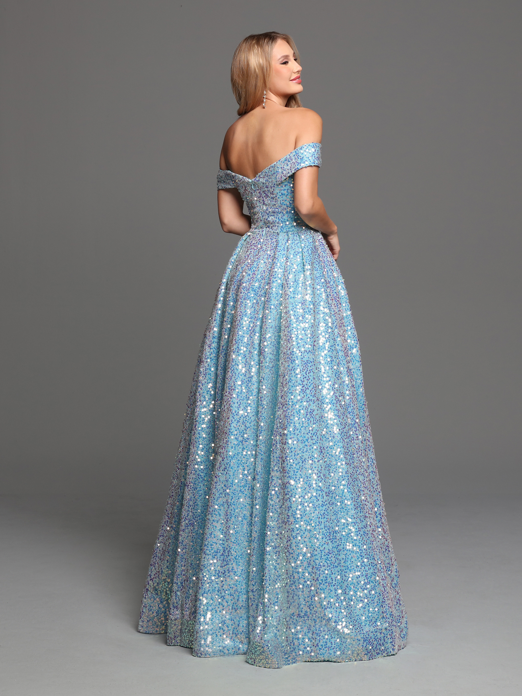 Back view of Style : 72261