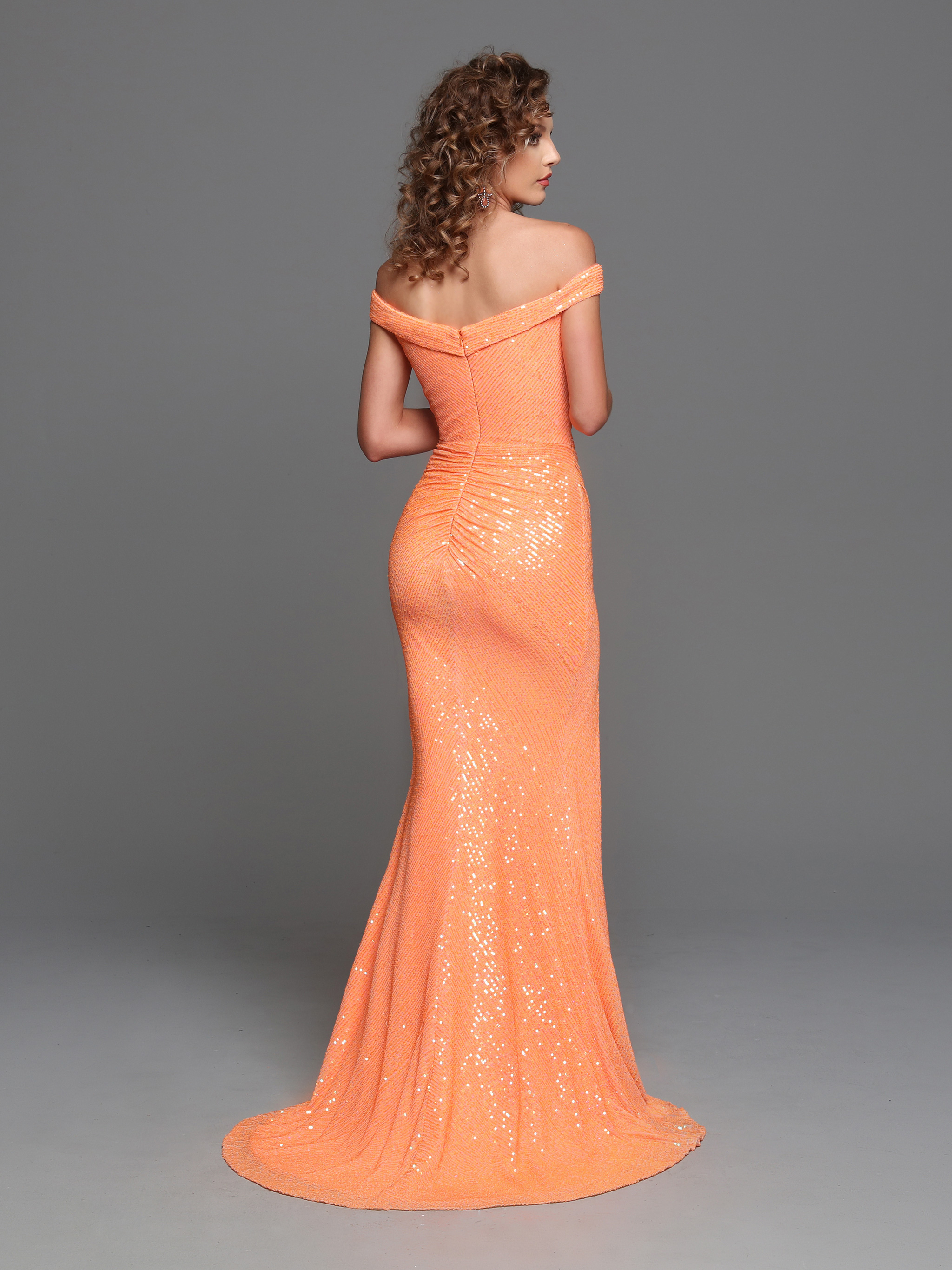 Image showing back view of style #72283