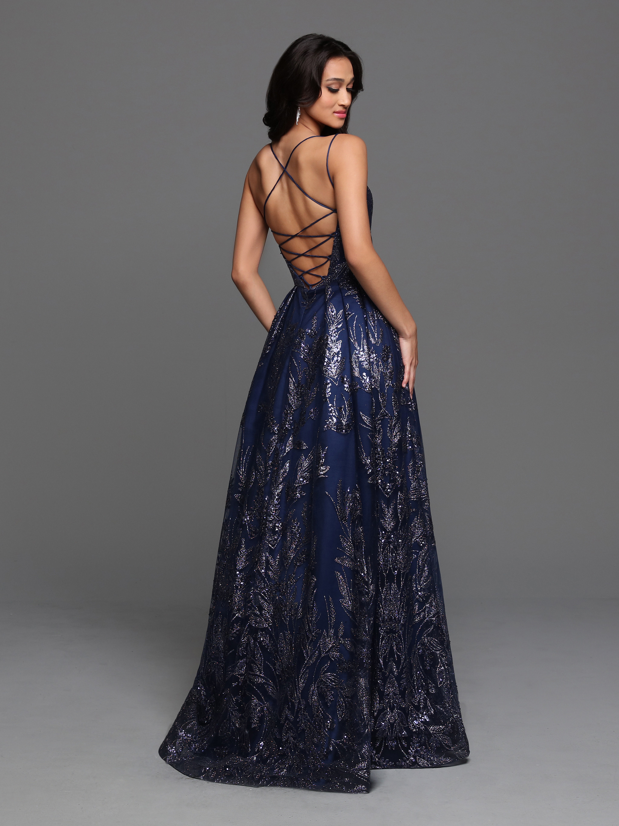 Image showing back view of style #72292
