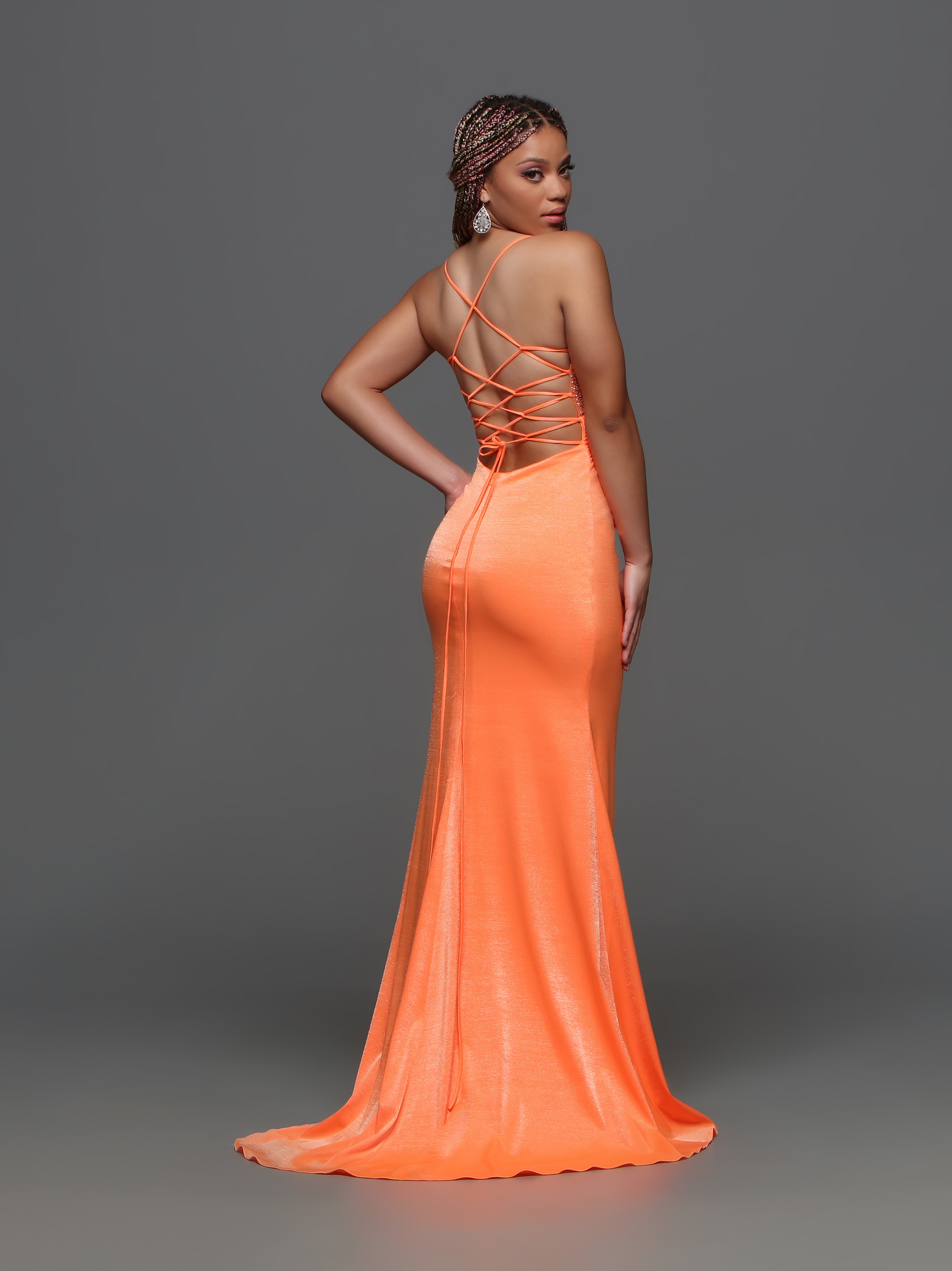 Image showing back view of style #72330