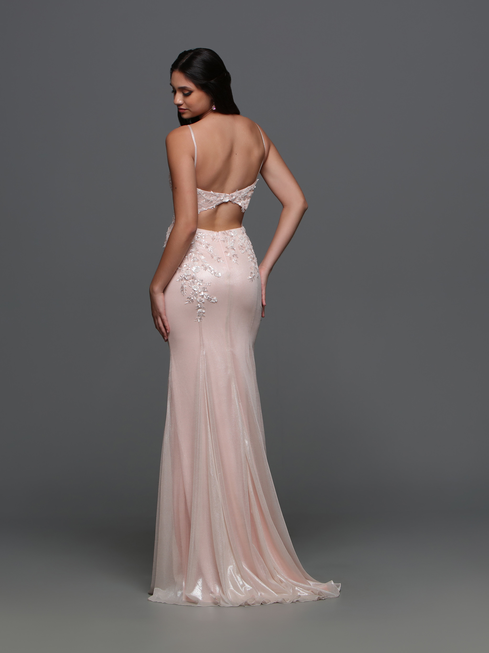 Image showing back view of style #72331
