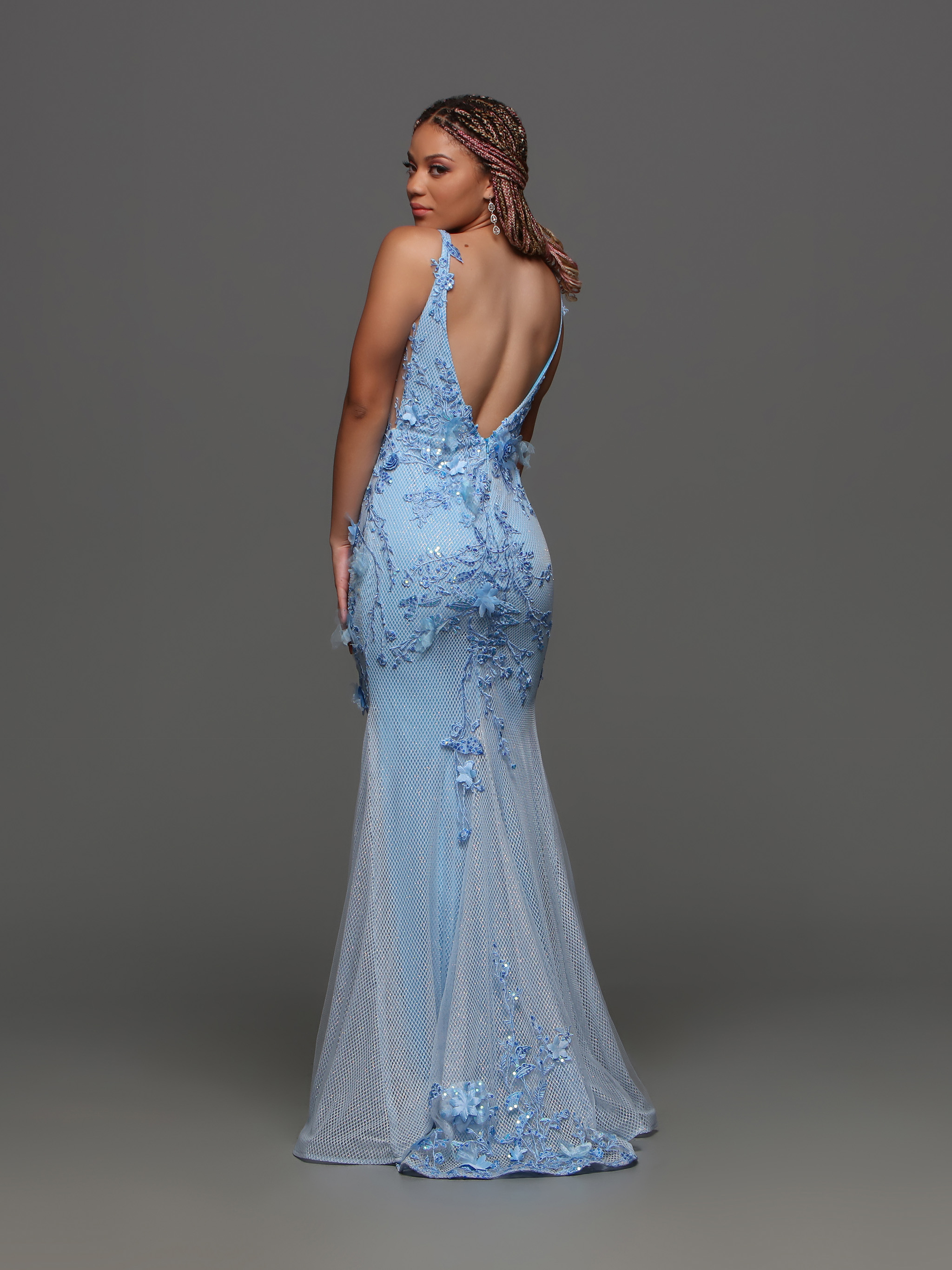 Image showing back view of style #72403