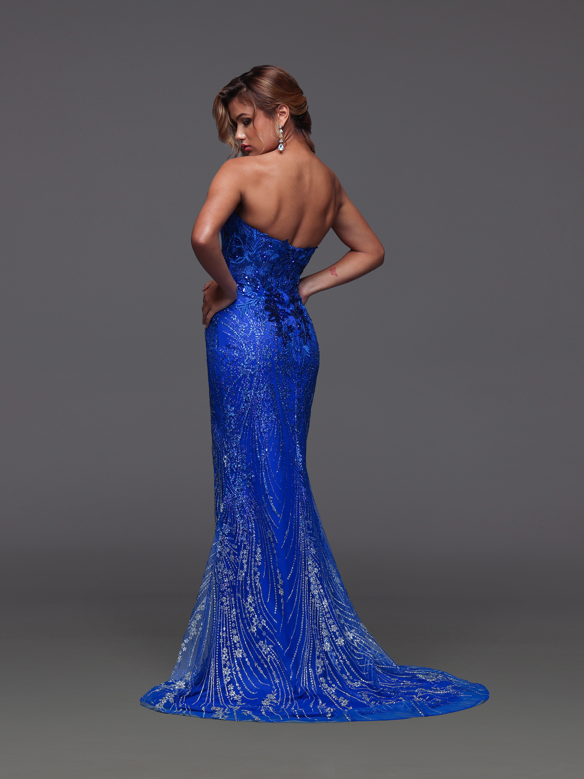 Image showing back view of style #72427