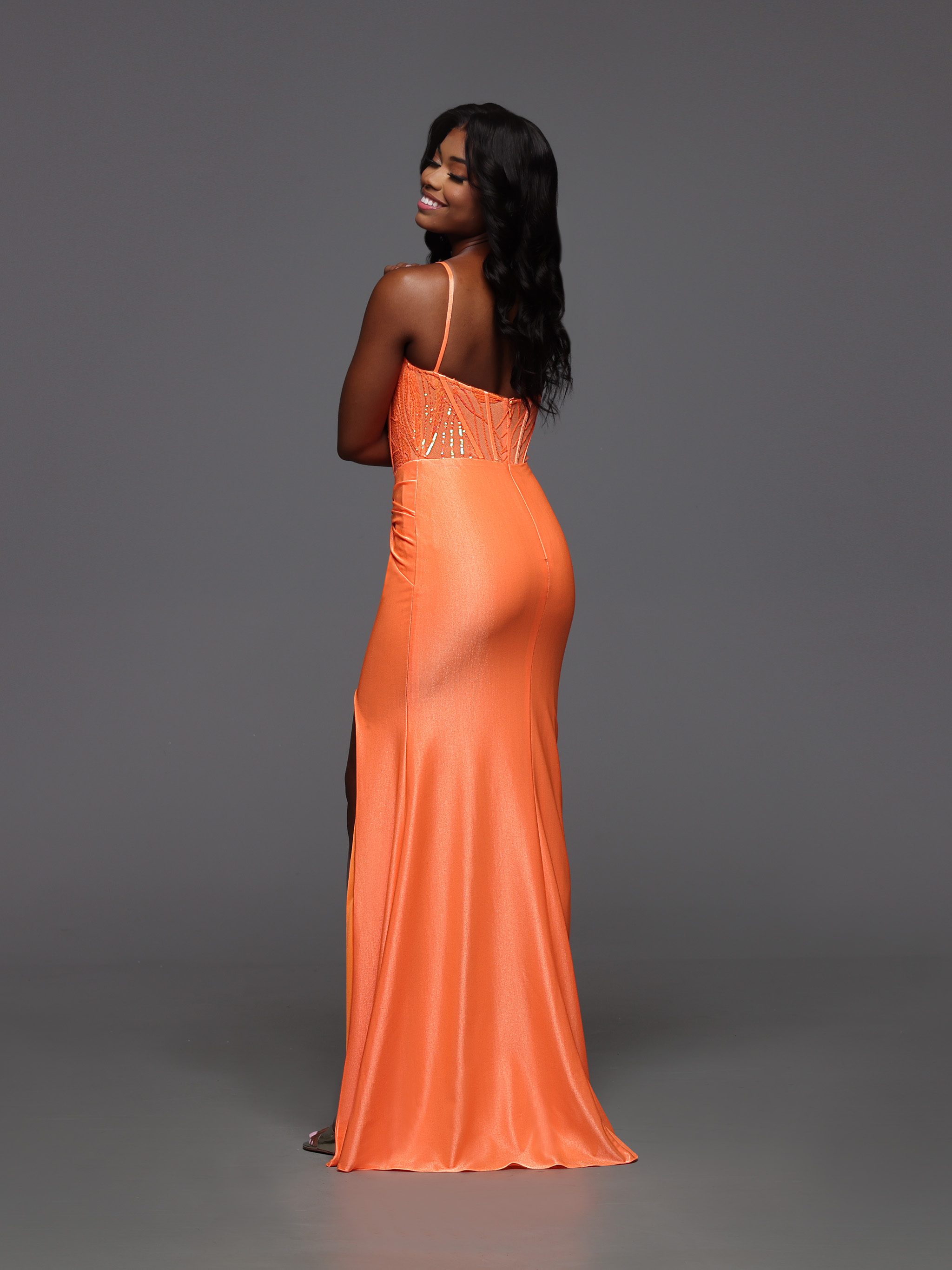 Image showing back view of style #72460