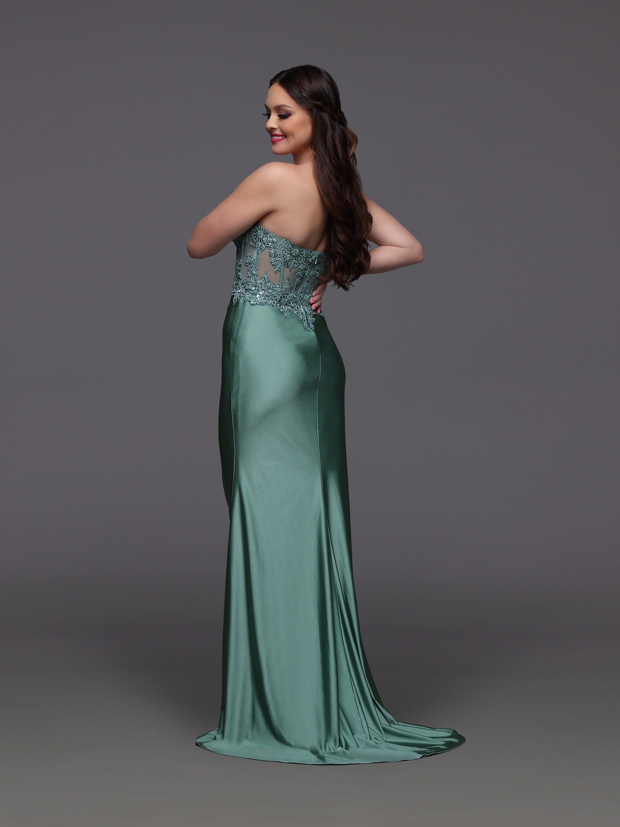 Image showing back view of style #72486