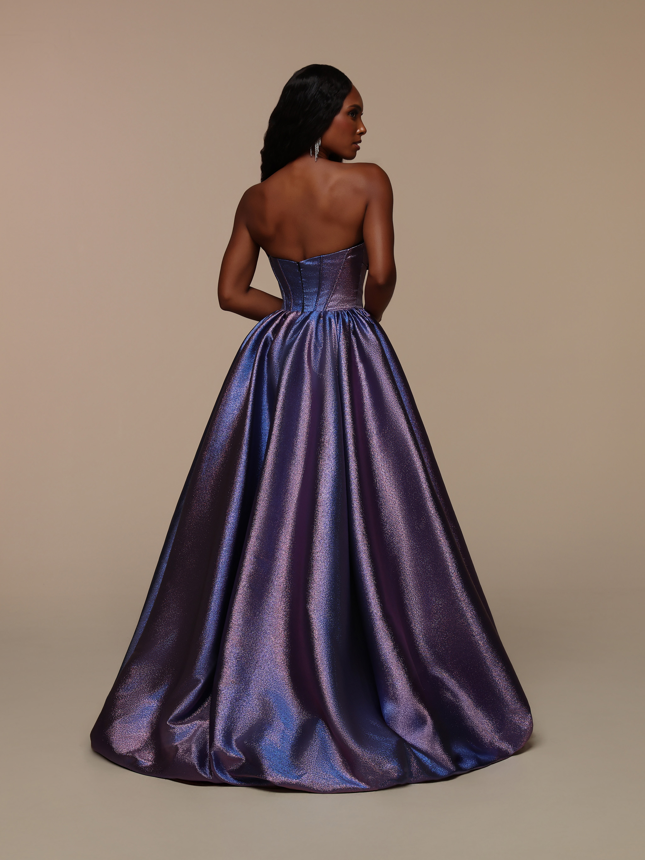 Image showing back view of style #72600