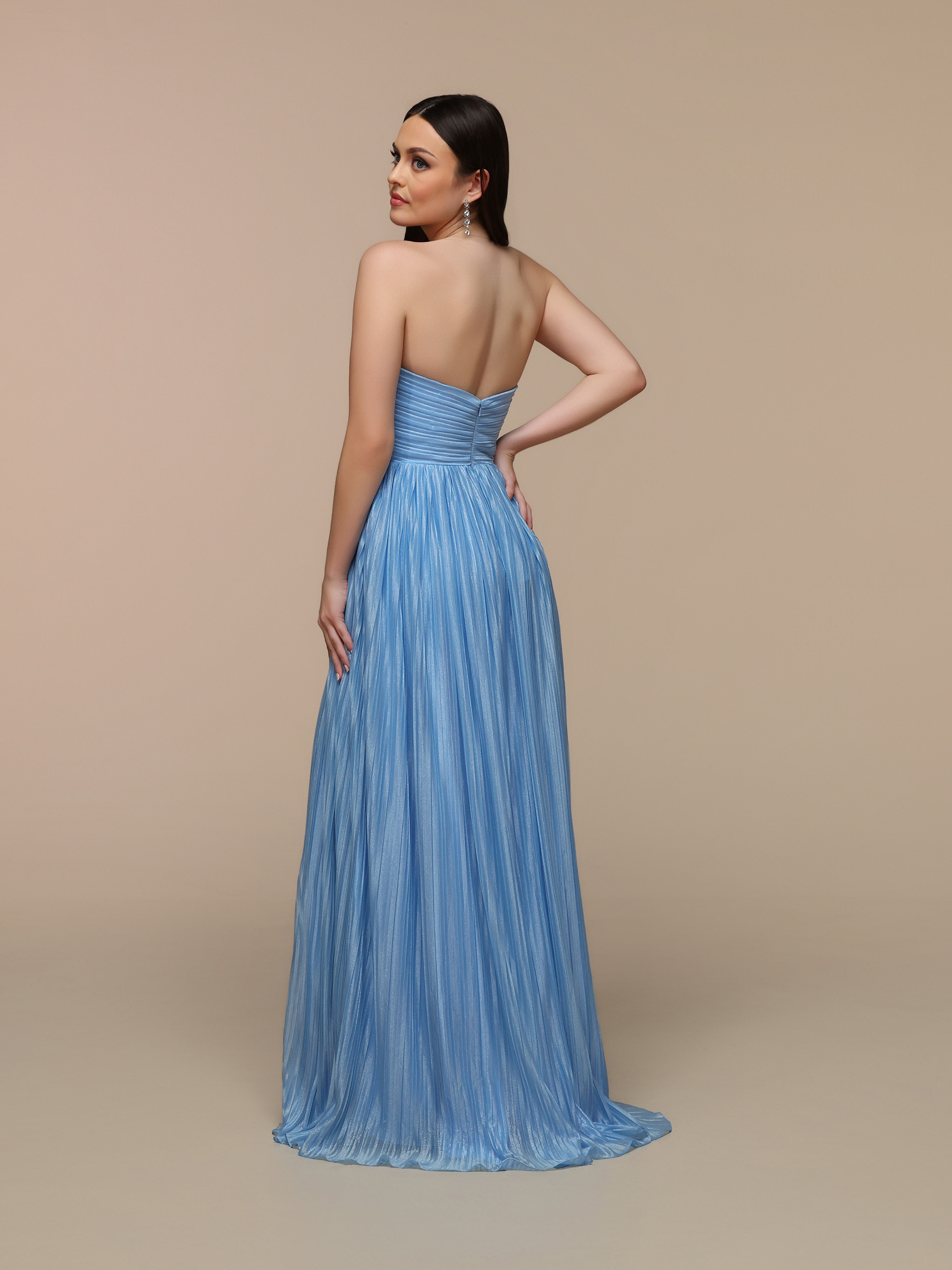 Image showing back view of style #72653