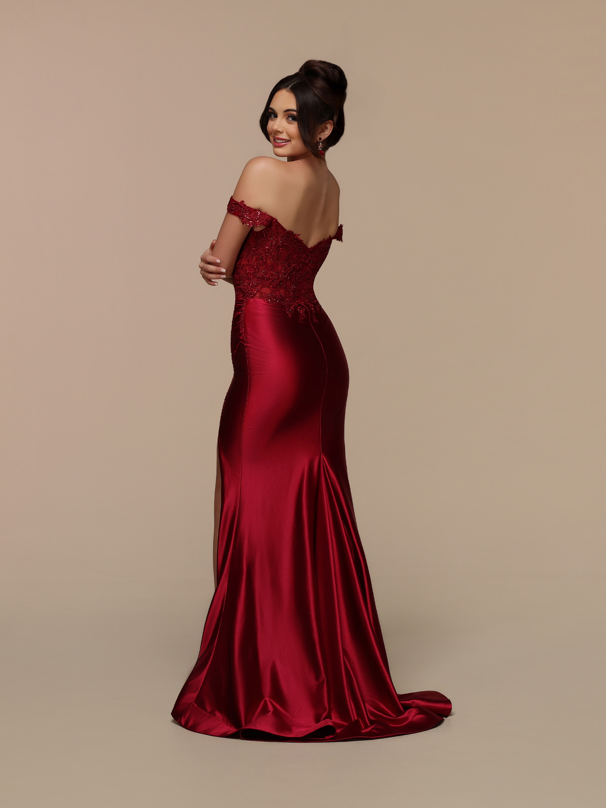 Image showing back view of style #72677